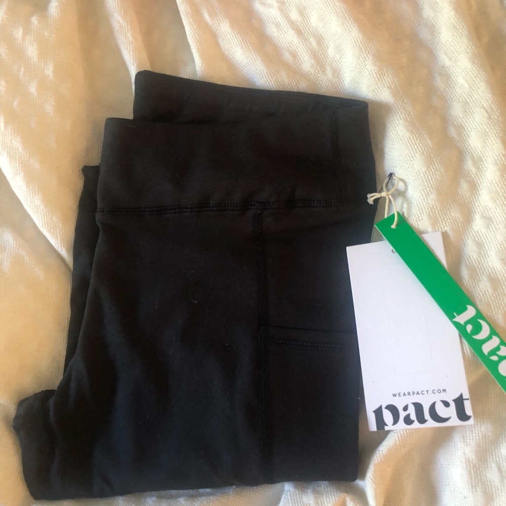 Pact organic cotton pocket leggings black sz M